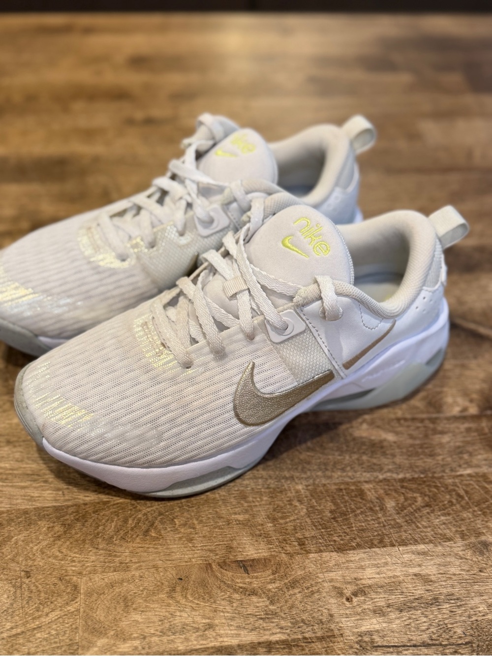 Nike Zoom Bella 6 Premium Womens size 7